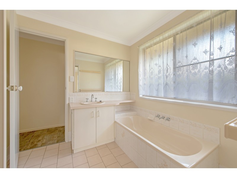 43 Strathconan Drive, Glenvale QLD 4350