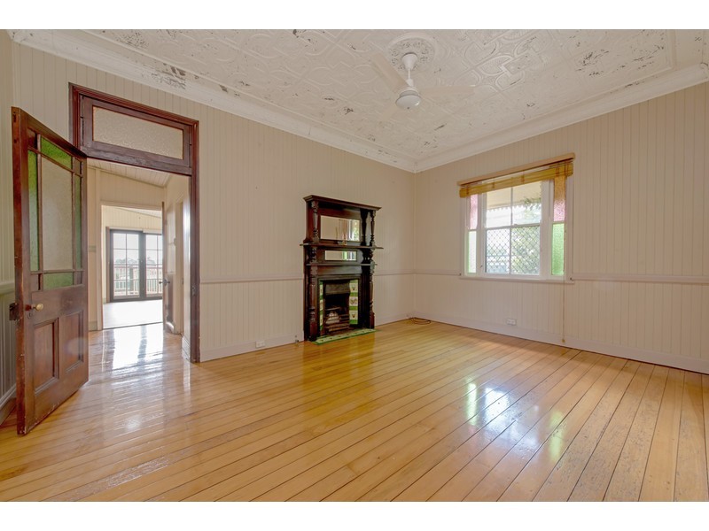 25 Healy Street, South Toowoomba QLD 4350
