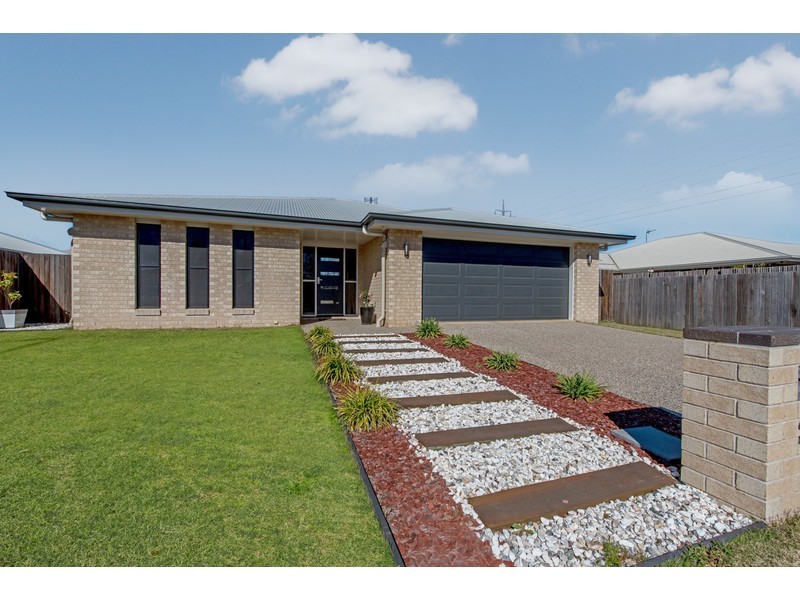 222 Nelson Street, Kearneys Spring QLD 4350