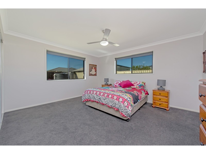 222 Nelson Street, Kearneys Spring QLD 4350