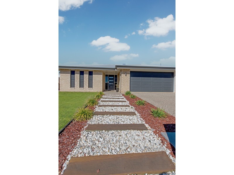 222 Nelson Street, Kearneys Spring QLD 4350