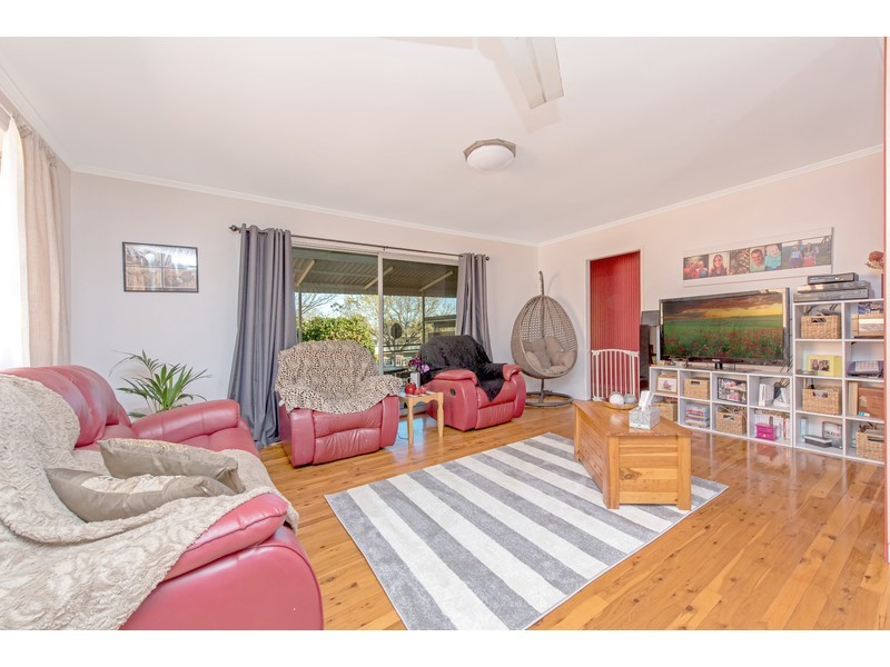 9 Maker Street, Rangeville QLD 4350