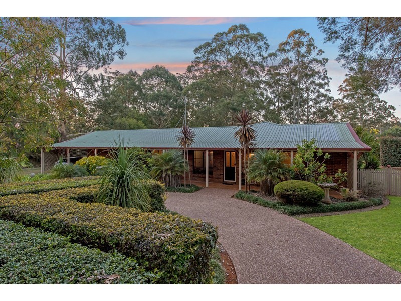 35 Blue Gum Drive, Highfields QLD 4352