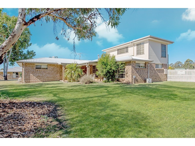 19 Rutherford Road, Withcott QLD 4352