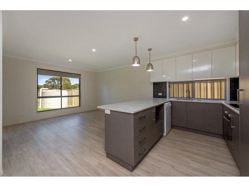 38 Isaac Street, North Toowoomba QLD 4350