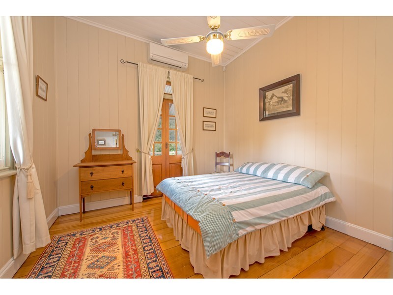 101 Bridge Street, Mount Lofty QLD 4350