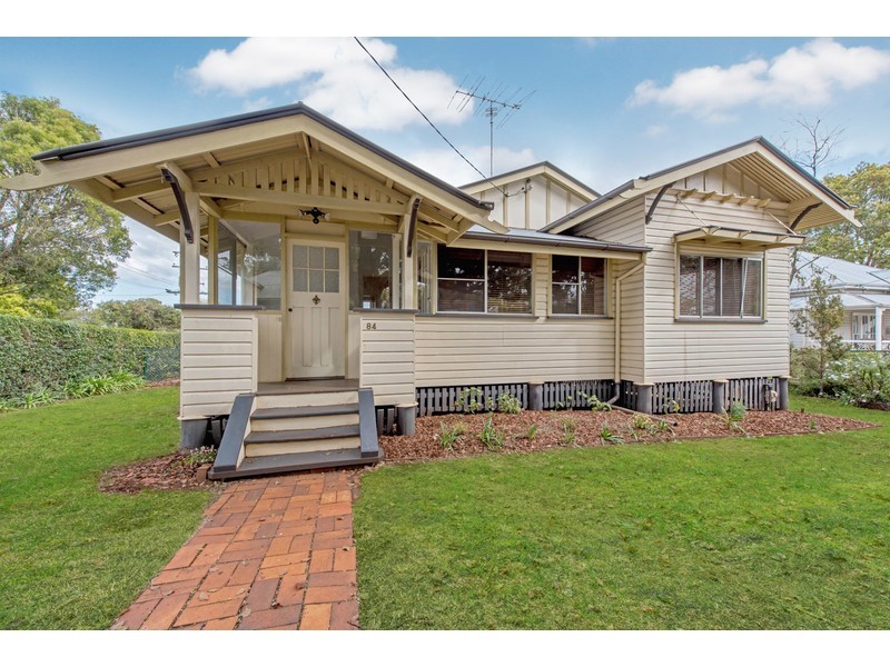 84 Bridge Street, East Toowoomba QLD 4350