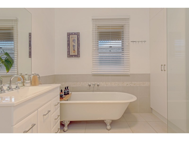 206 South Street, South Toowoomba QLD 4350