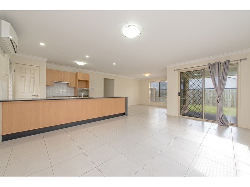 35 Sunset Drive, Glenvale QLD 4350