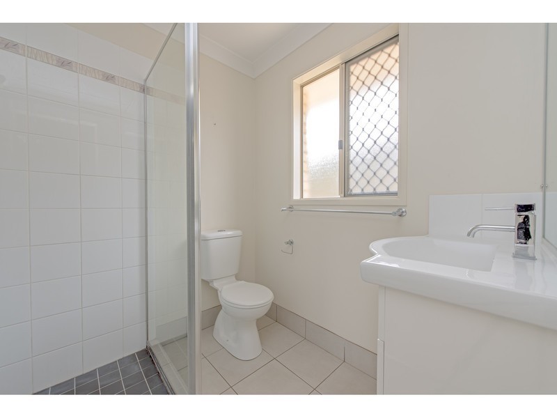 35 Sunset Drive, Glenvale QLD 4350