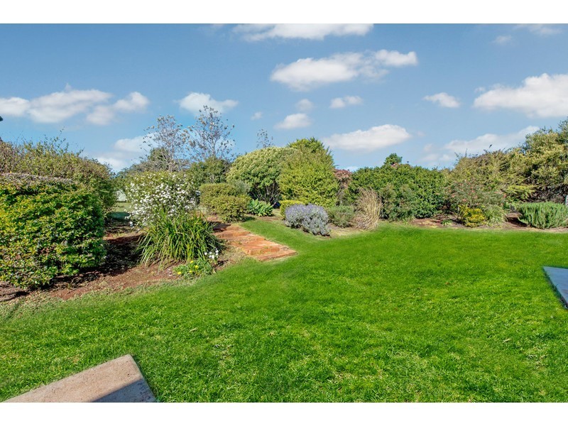 6 McLachlan Drive, Highfields QLD 4352