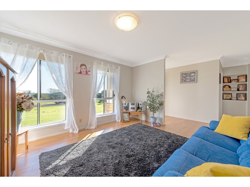 6 McLachlan Drive, Highfields QLD 4352