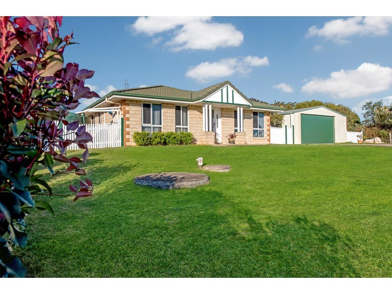 6 McLachlan Drive, Highfields QLD 4352