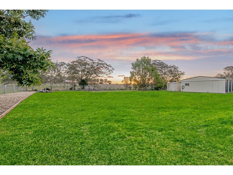 3 Mercedes Drive, Highfields QLD 4352