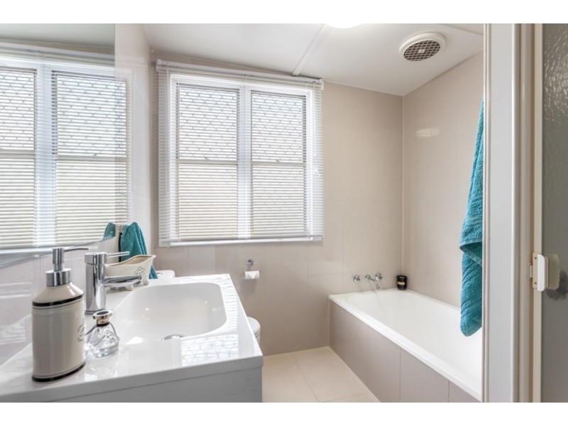 100 Water Street, South Toowoomba QLD 4350