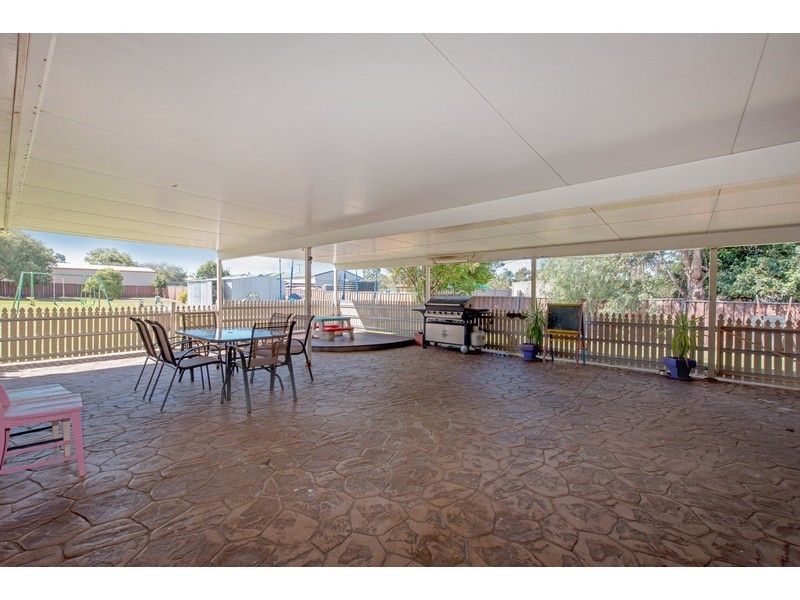 3 Bunkers Hill School Road, Westbrook QLD 4350