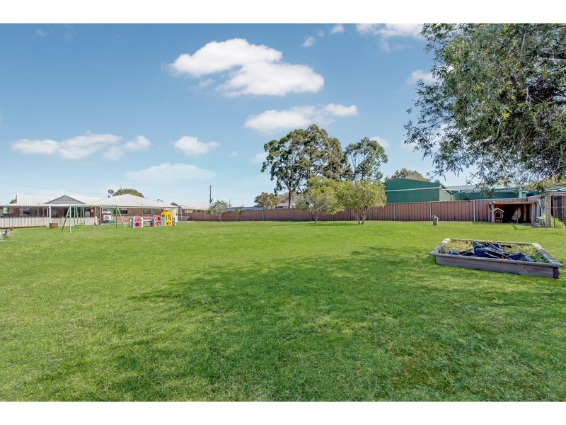 3 Bunkers Hill School Road, Westbrook QLD 4350
