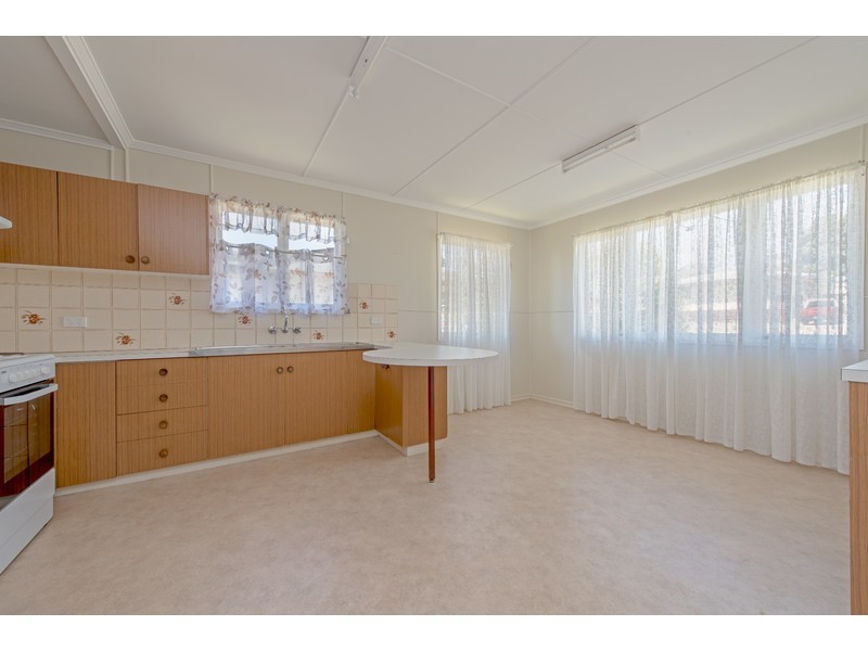 7 Hanlon Street, Newtown QLD 4350