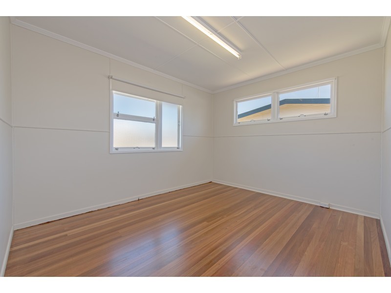 7 Hanlon Street, Newtown QLD 4350