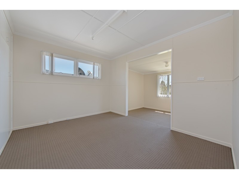 7 Hanlon Street, Newtown QLD 4350