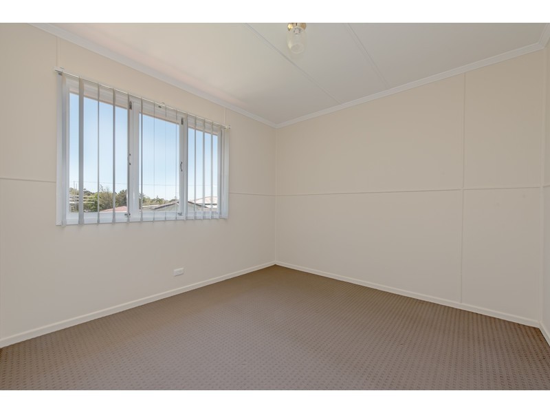 7 Hanlon Street, Newtown QLD 4350