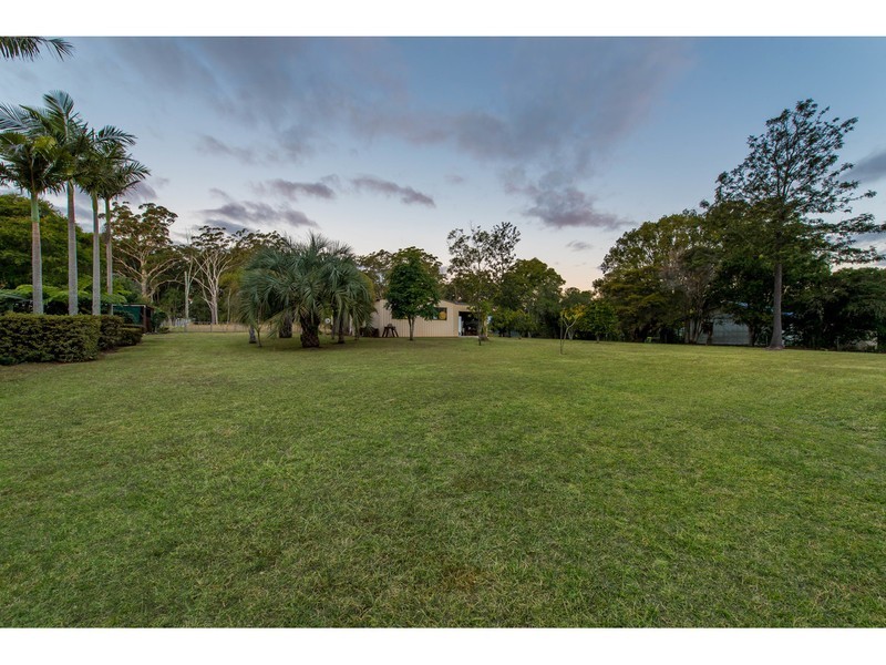 8573 New England Highway, Hampton QLD 4352