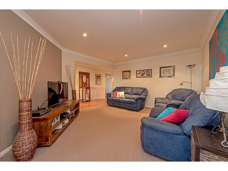 9 Schulz Street, Highfields QLD 4352