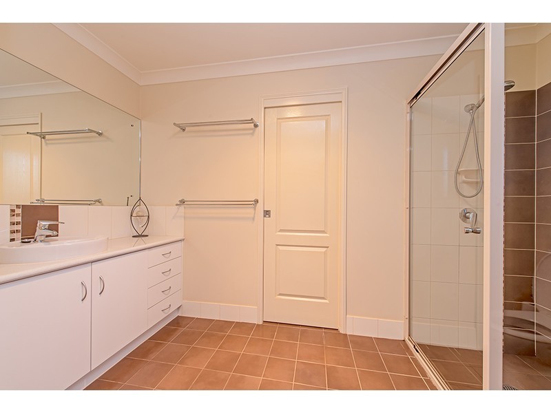 9 Schulz Street, Highfields QLD 4352