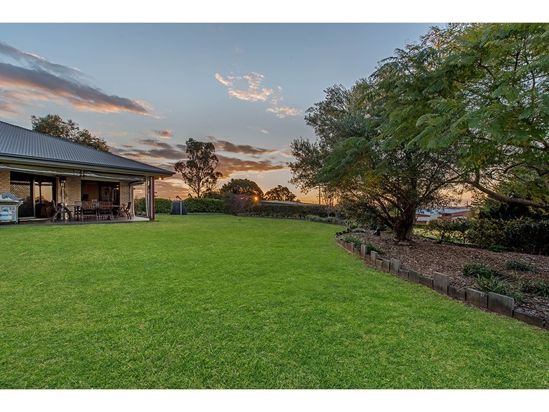 9 Schulz Street, Highfields QLD 4352