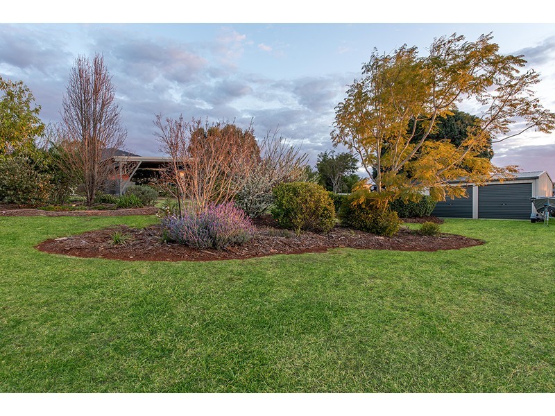 9 Schulz Street, Highfields QLD 4352