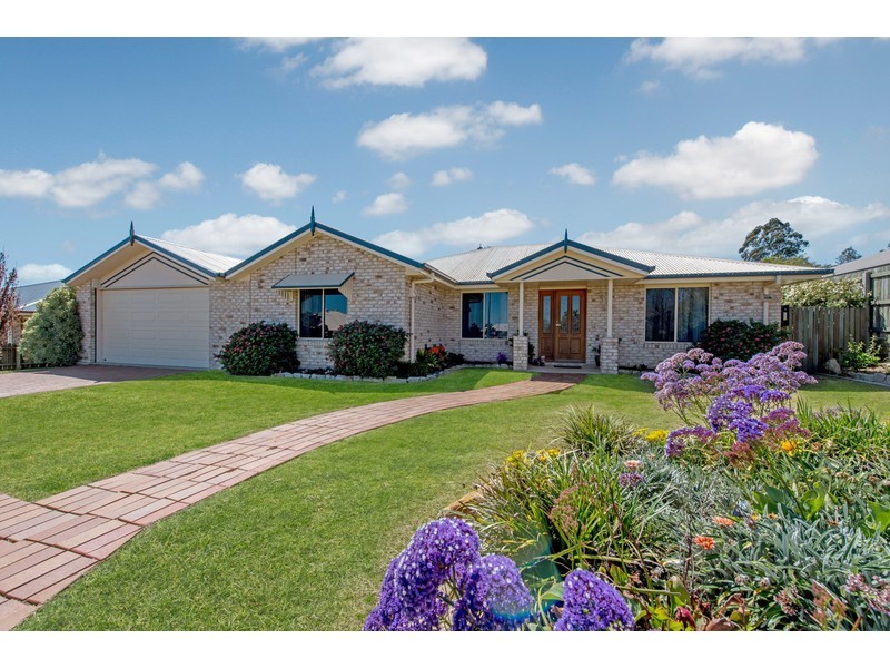 18 Honeyeater Drive, Highfields QLD 4352