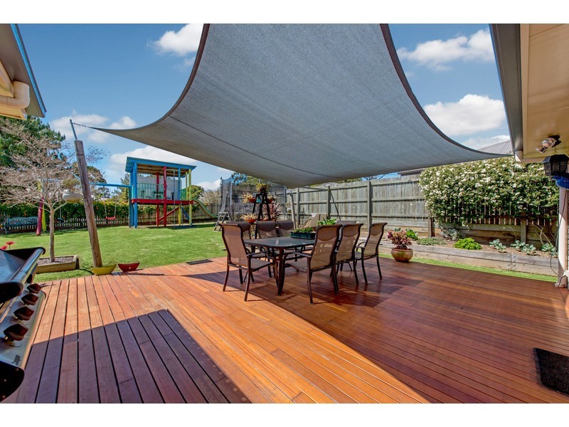 18 Honeyeater Drive, Highfields QLD 4352