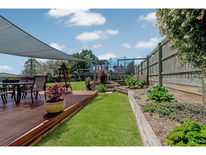 18 Honeyeater Drive, Highfields QLD 4352