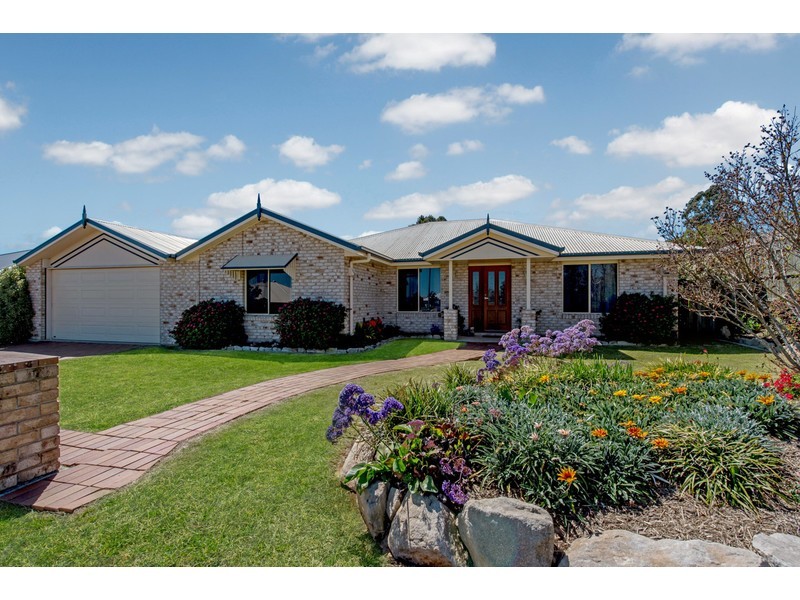 18 Honeyeater Drive, Highfields QLD 4352