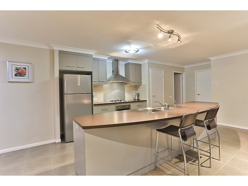 10 Smythe Drive, Highfields QLD 4352