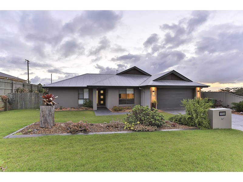 10 Smythe Drive, Highfields QLD 4352