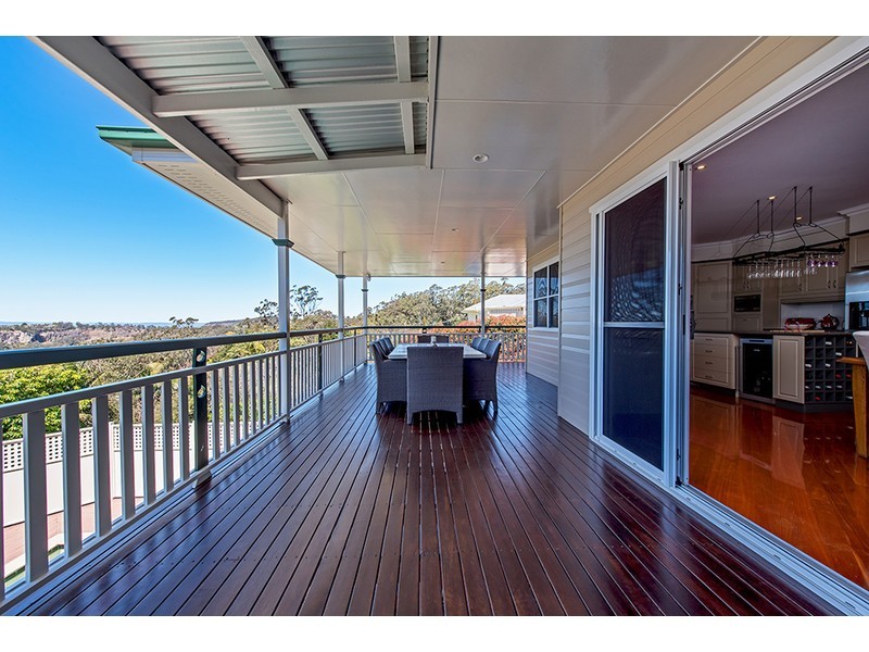 8 Huntingdale Court, Mount Lofty QLD 4350