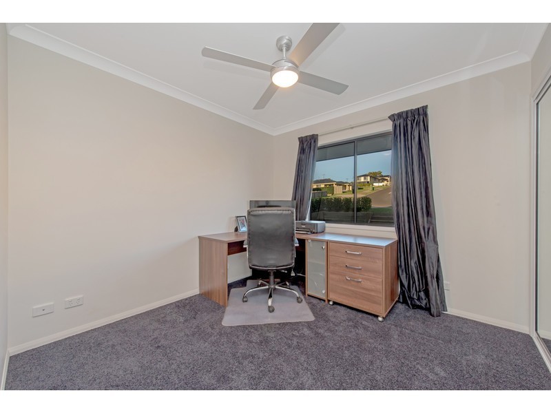 7 McShane Drive, Mount Kynoch QLD 4350