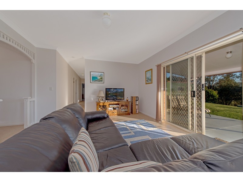 17 Palmer Drive, Highfields QLD 4352 House Estate Agents Withdrawn