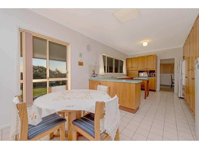 17 Palmer Drive, Highfields QLD 4352