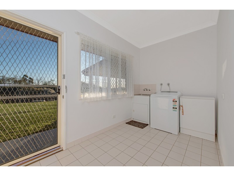 17 Palmer Drive, Highfields QLD 4352