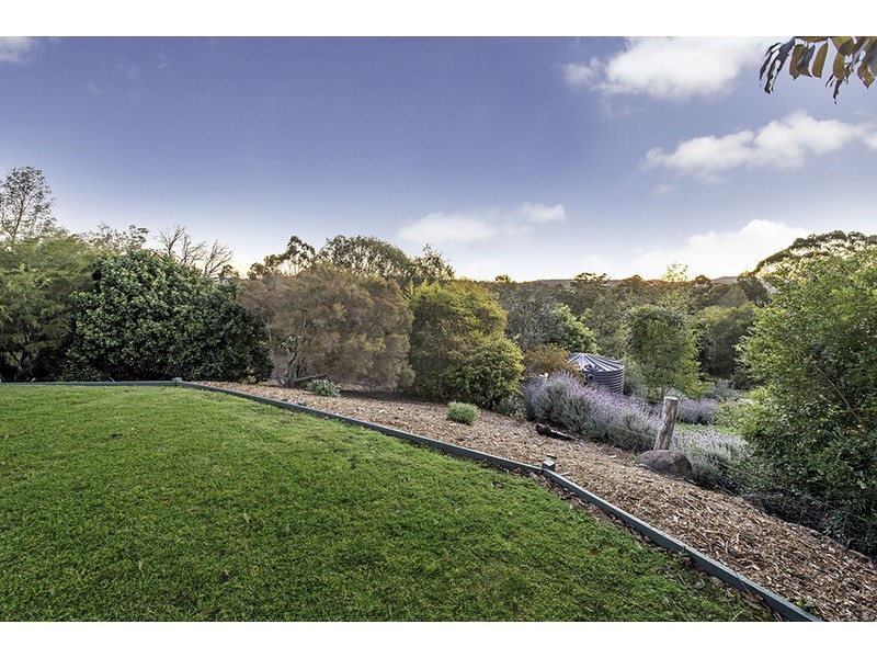 17 Palmer Drive, Highfields QLD 4352