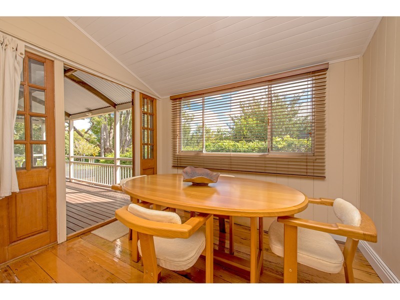 101 Bridge Street, Mount Lofty QLD 4350