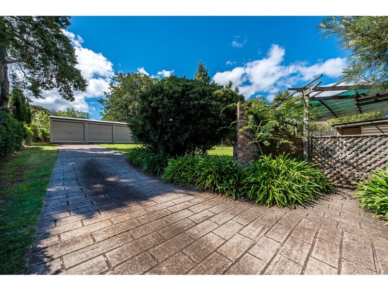 101 Bridge Street, Mount Lofty QLD 4350