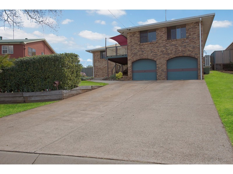 7 Mollison Court, Wilsonton QLD 4350