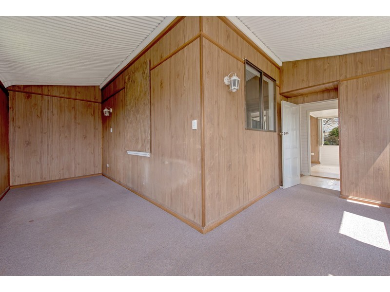 262 James Street, Harristown QLD 4350