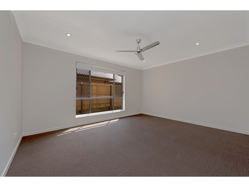 27 Sanctuary Drive, Cranley QLD 4350
