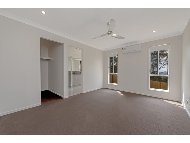 27 Sanctuary Drive, Cranley QLD 4350