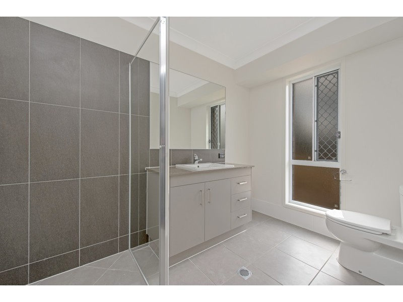 27 Sanctuary Drive, Cranley QLD 4350