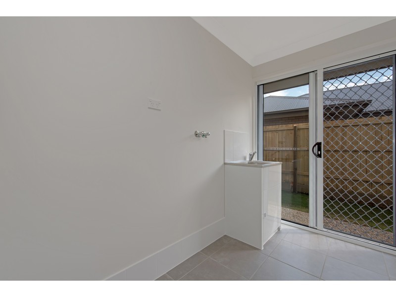 27 Sanctuary Drive, Cranley QLD 4350